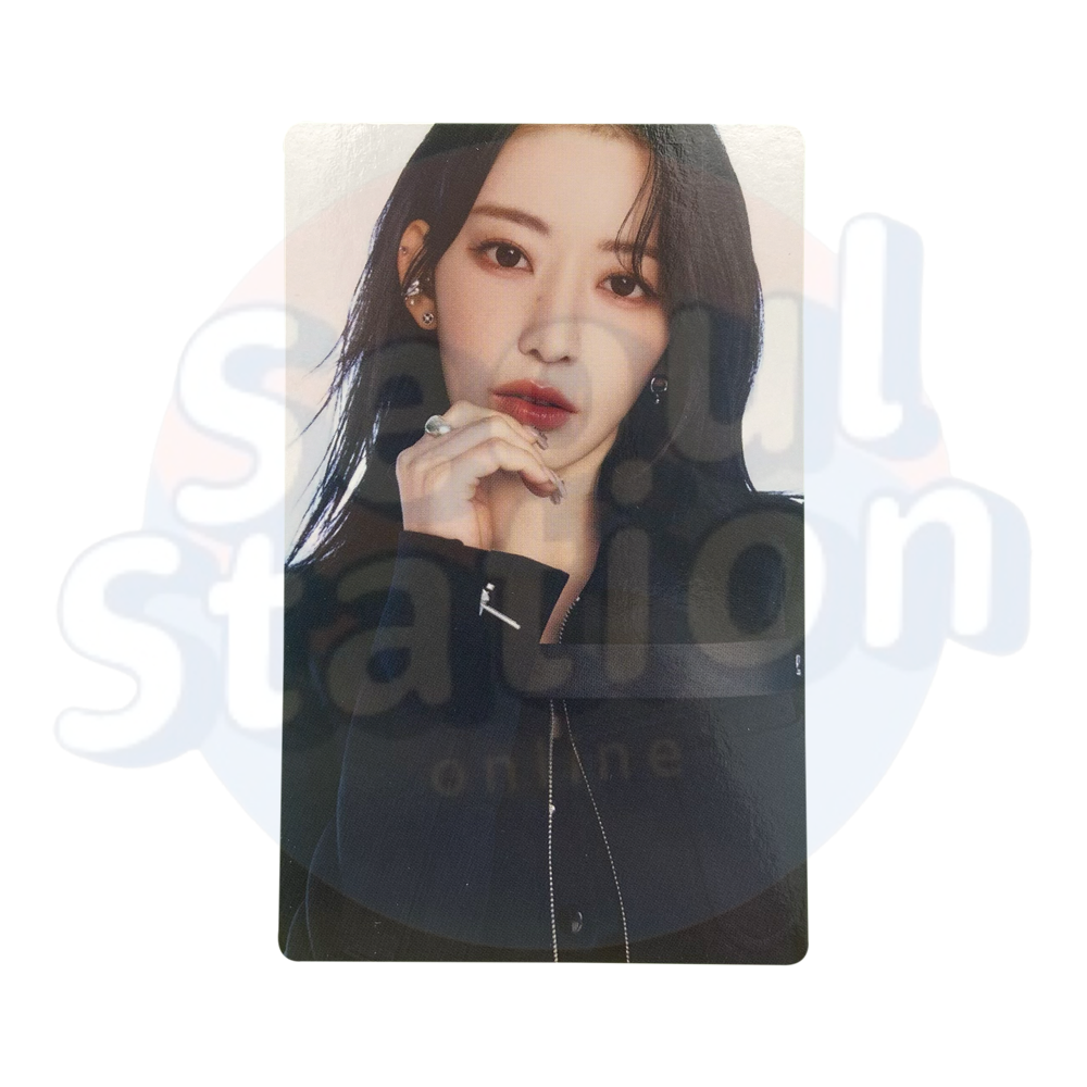 LE SSERAFIM - FLAME RISES TOUR - Special Photocard – Seoulstation.de