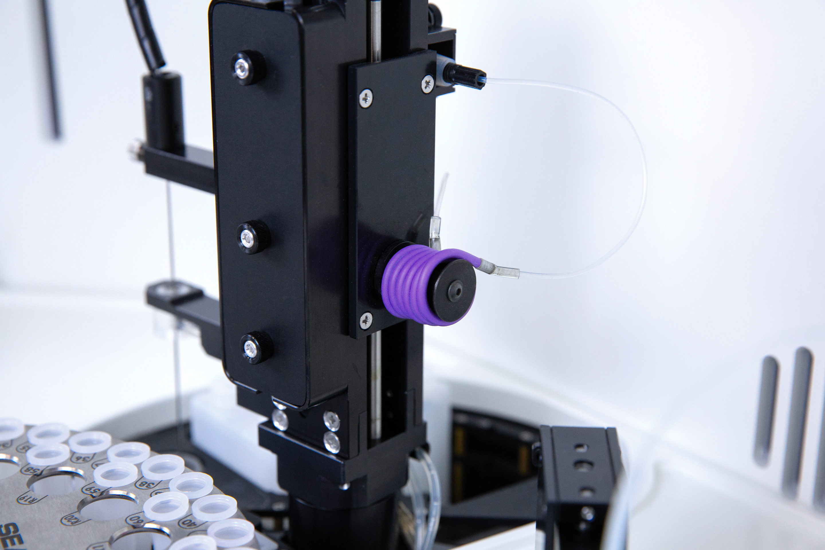 AQ400 Discrete Analyzer | SEAL Analytical