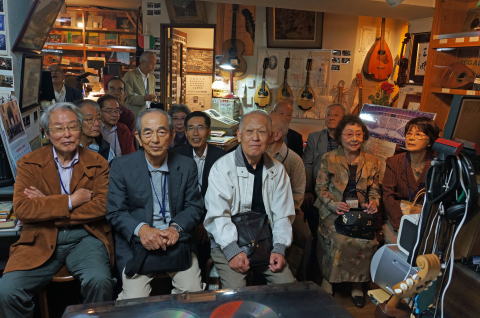 マンドリンの音の博物館」見学