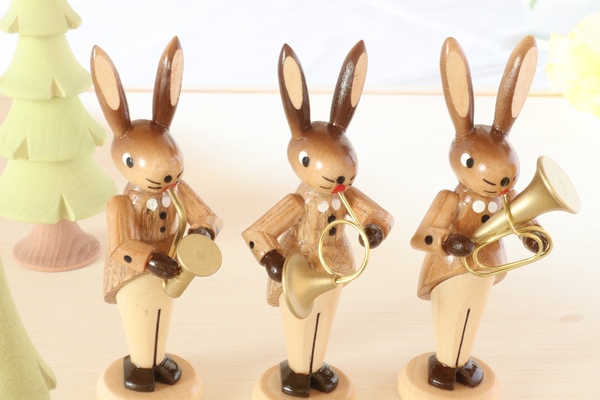 うさオケ金管トリオ – ドイツ・ザイフェンの木のおもちゃ seiffen