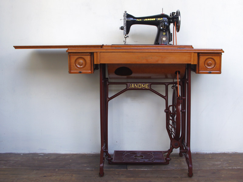 No.510 Janome ジャノメ製 家庭用足踏みミシン：アンティークミシン