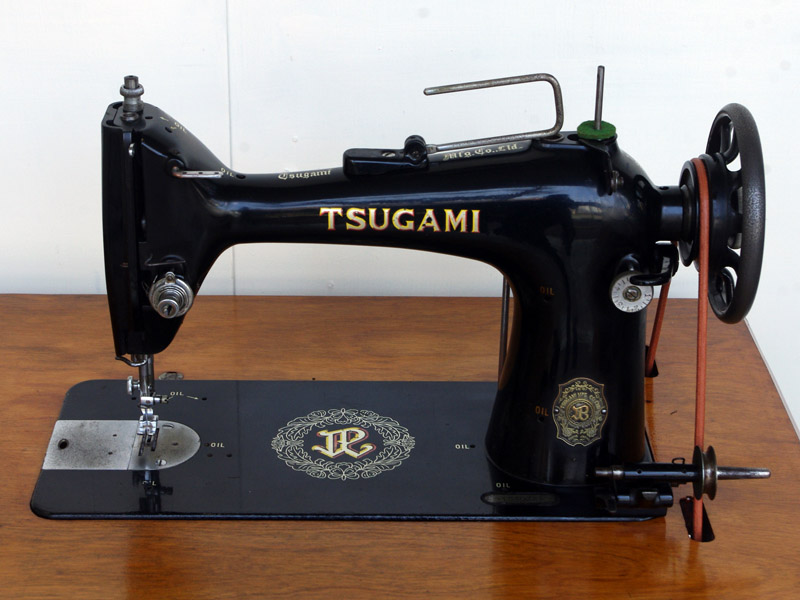 No.568 TSUGAMI ツガミ製 職業用足踏みミシンアンティークミシン修理士
