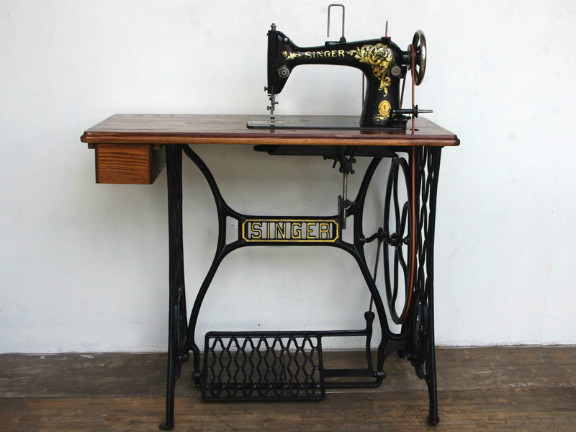 No.361 SINGER 103 シンガー製 職業用足踏みミシン：アンティーク