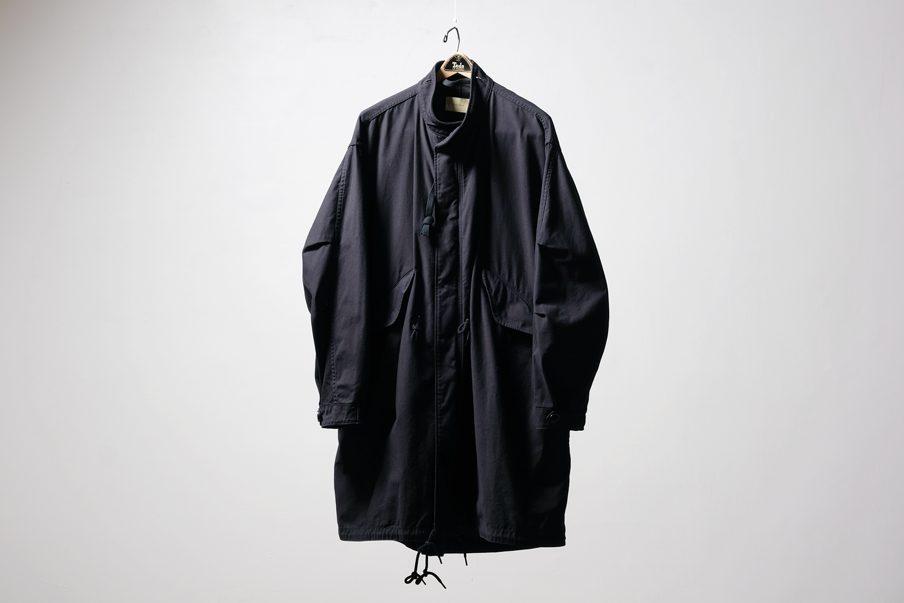 cantate Fish Tail Coat SG EXCLUSIVE COLOR - Silver and Gold