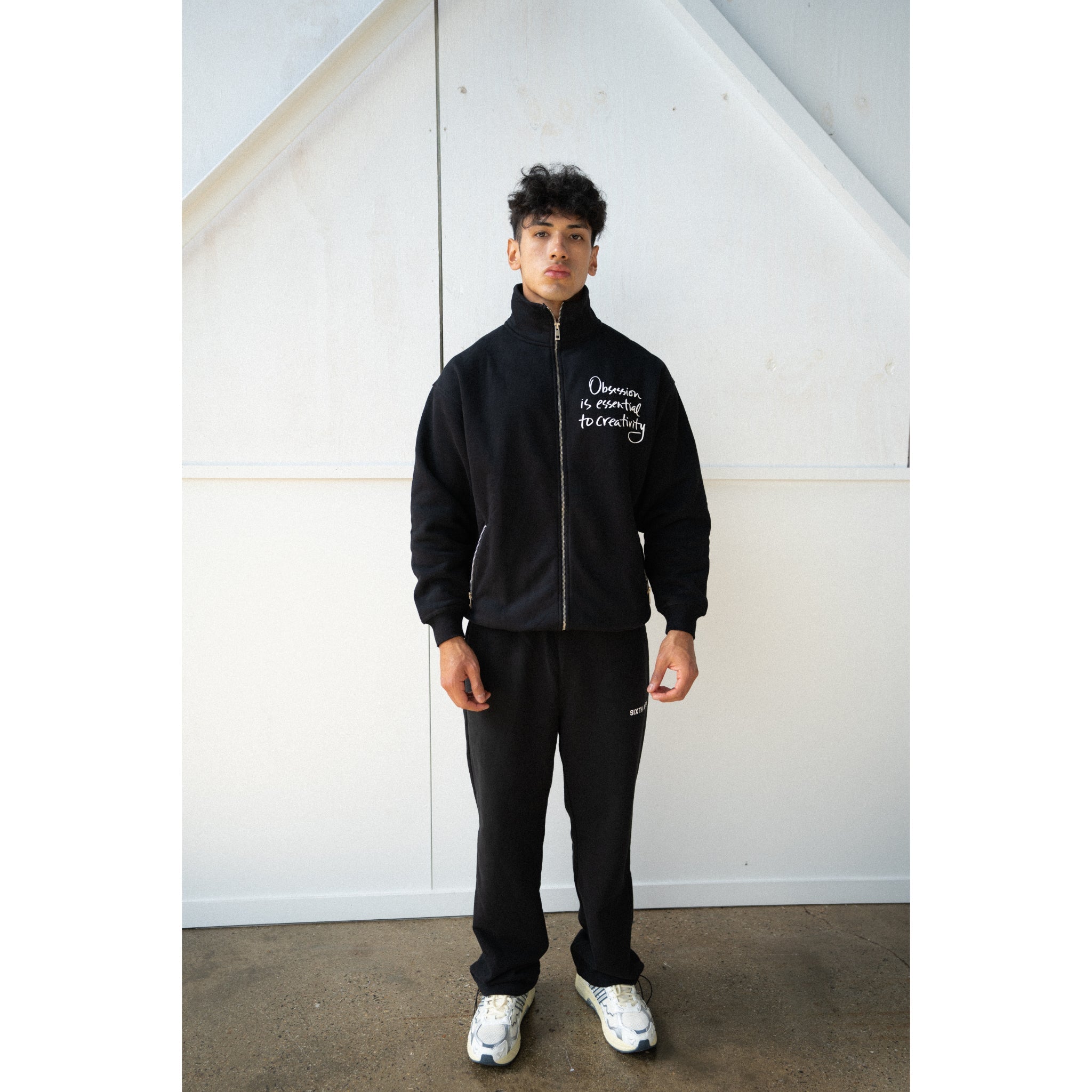 Creativity Zip-up Jacket Black