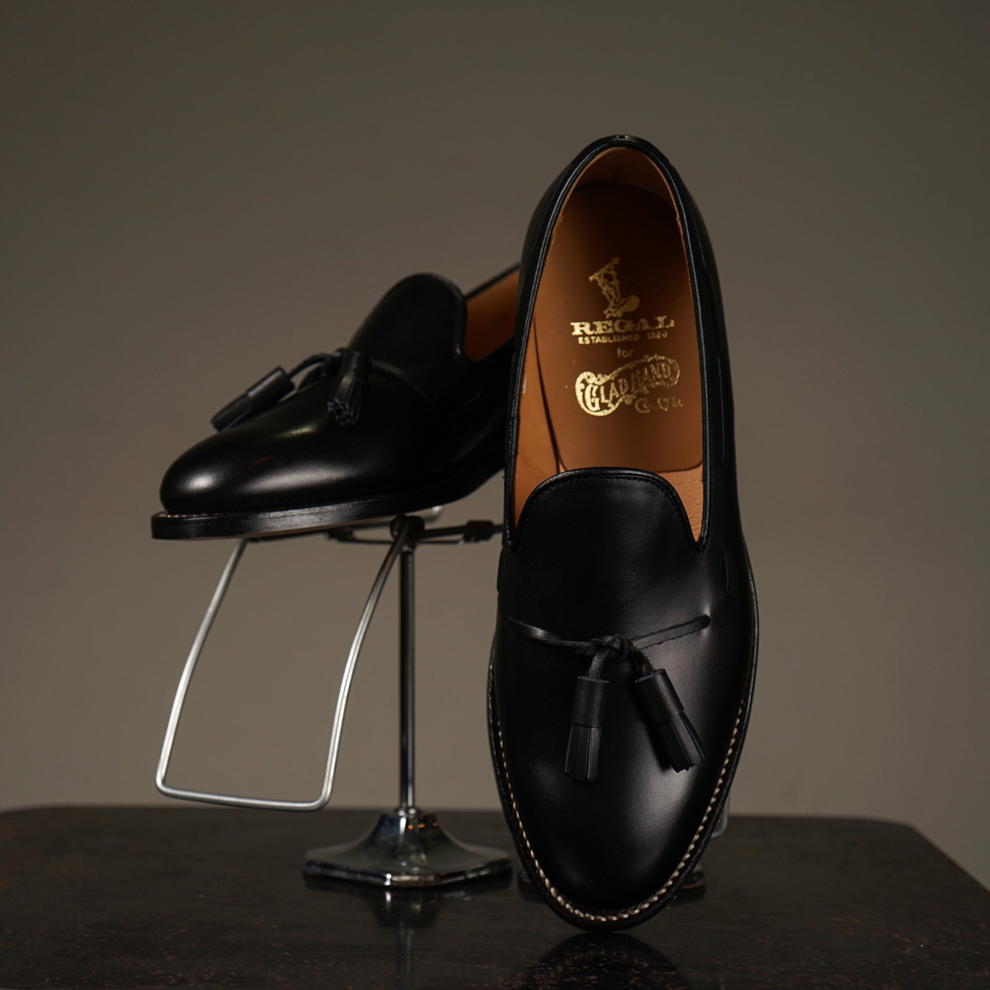 TASSELED SLIP-ON SHOES / REGAL – GLADHAND & Co.