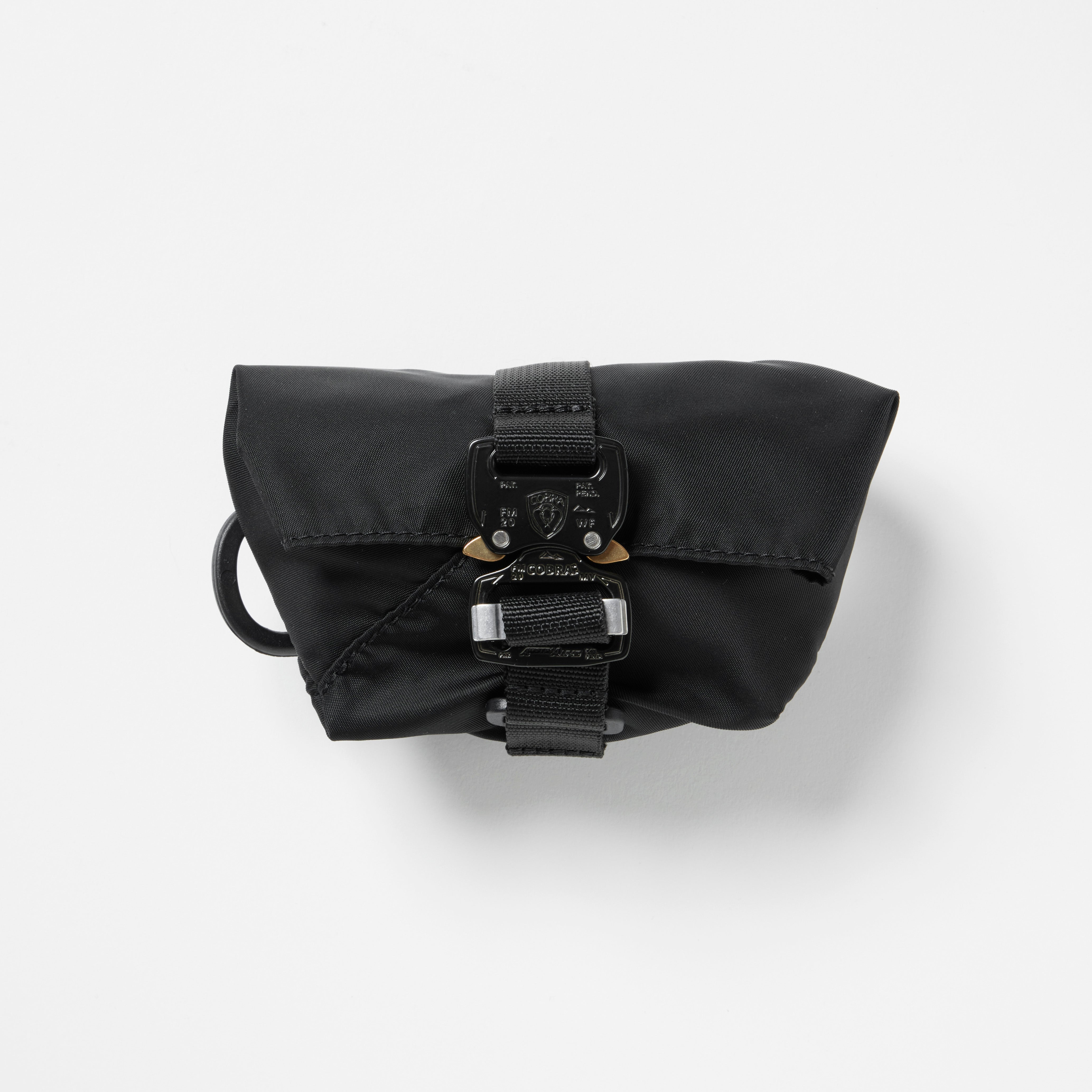 バックジャック ゴルフ】コブラNIPOボールポーチ – GQ SHOP