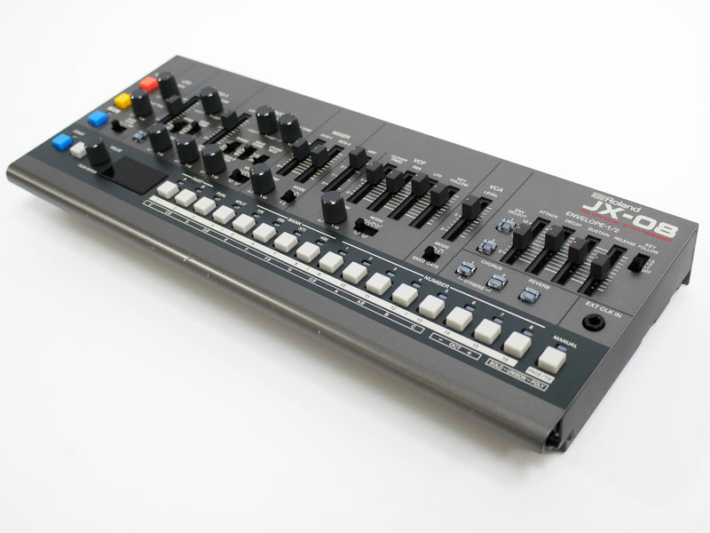 Roland JX-08 (中古)