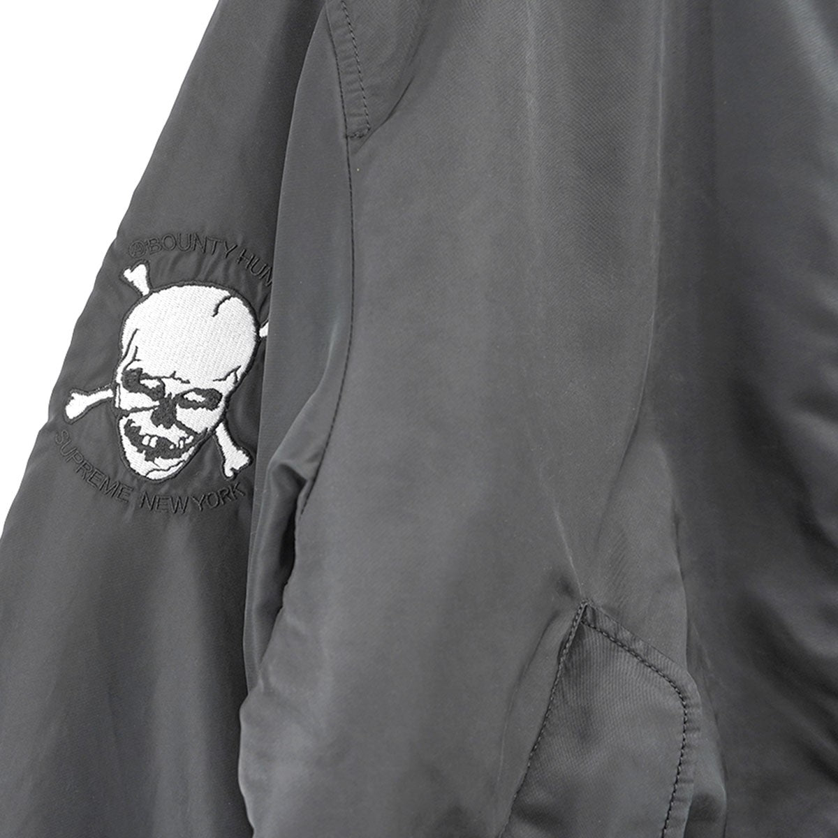 Supreme×Bounty Hunter 23AW Bounty Hunter Ma-1 Jacket ロゴ ボンバー