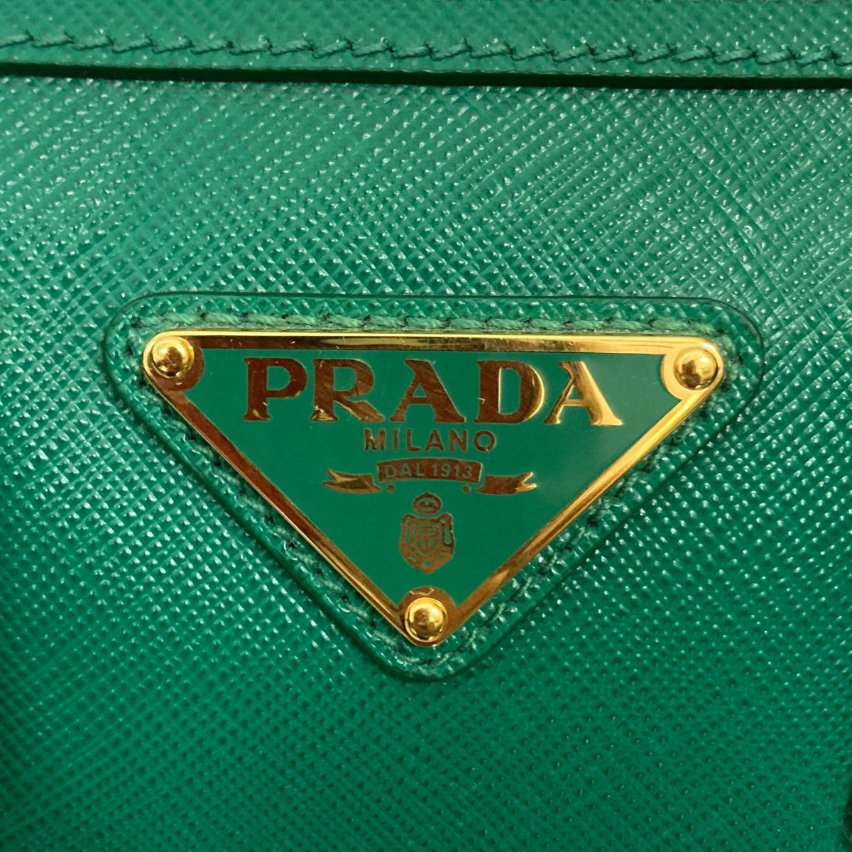 PRADA(プラダ) サフィアーノレザーショルダーバッグ グリーン｜【公式