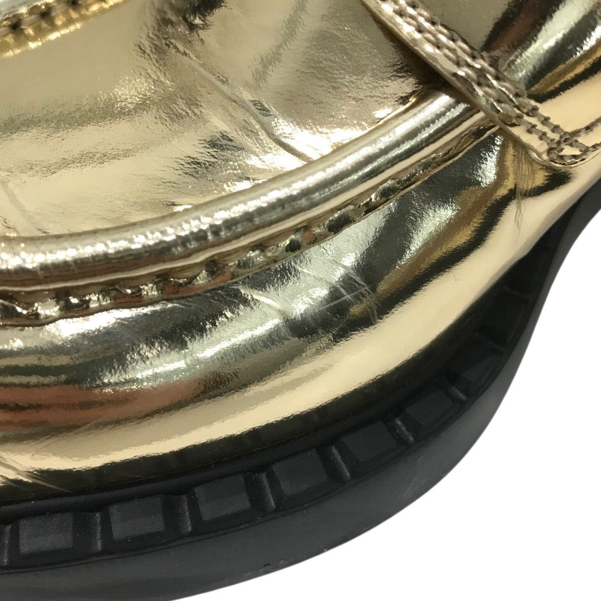 PRADA(プラダ) チョコレートブラッシュドレザーローファー ゴールド