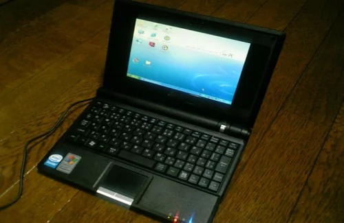 ウルトラモバイルPCのASUS Eee PC 701SD-Xを買ってみた！ - ShopDD