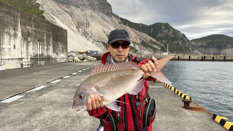 がまかつアテンダー3の1.75‐50を離島遠征でぶち曲げてみたら最高だっ
