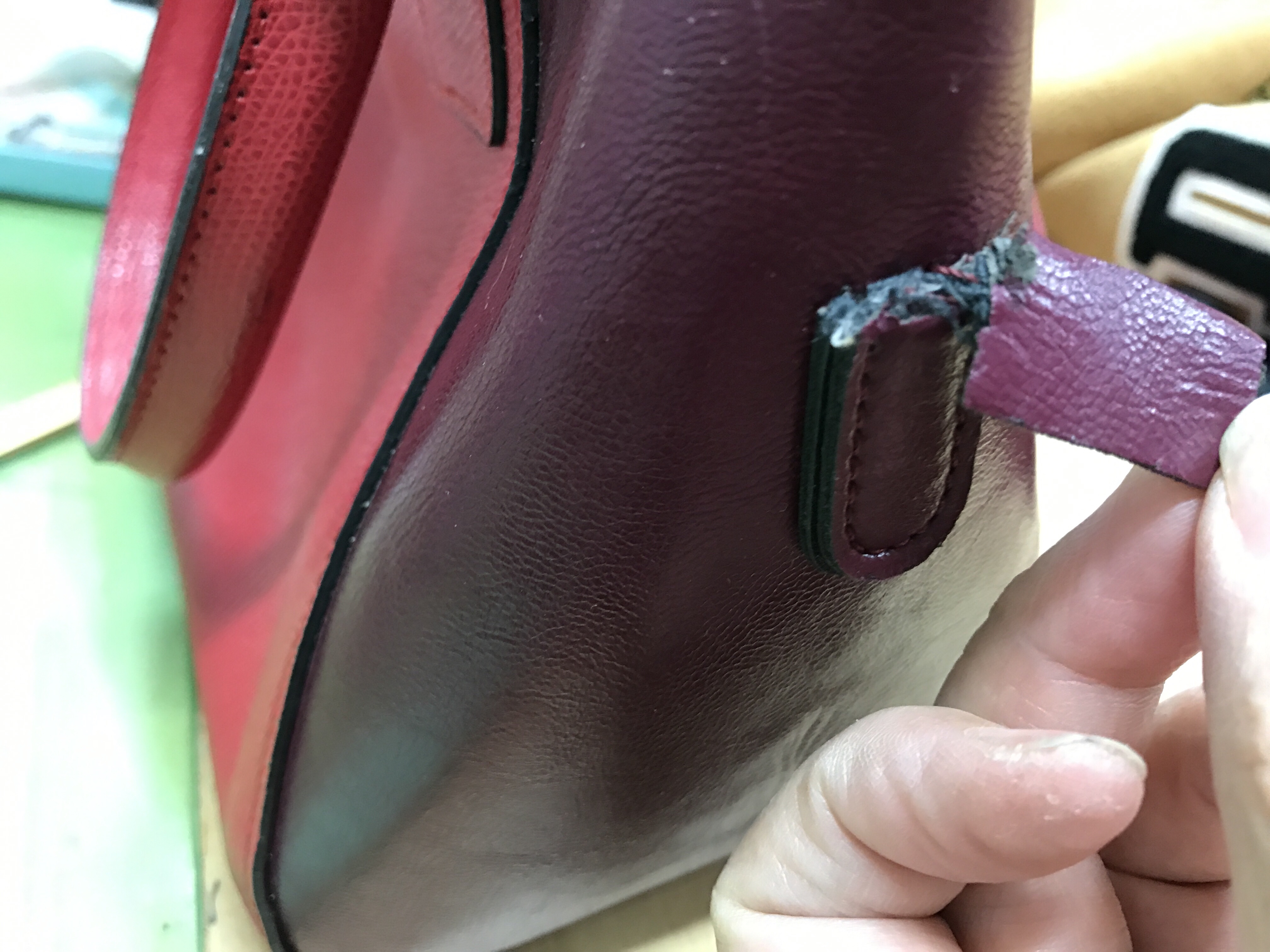 ショルダーバッグの根元が切れた。 | あらゆる困りごとにお応えする店