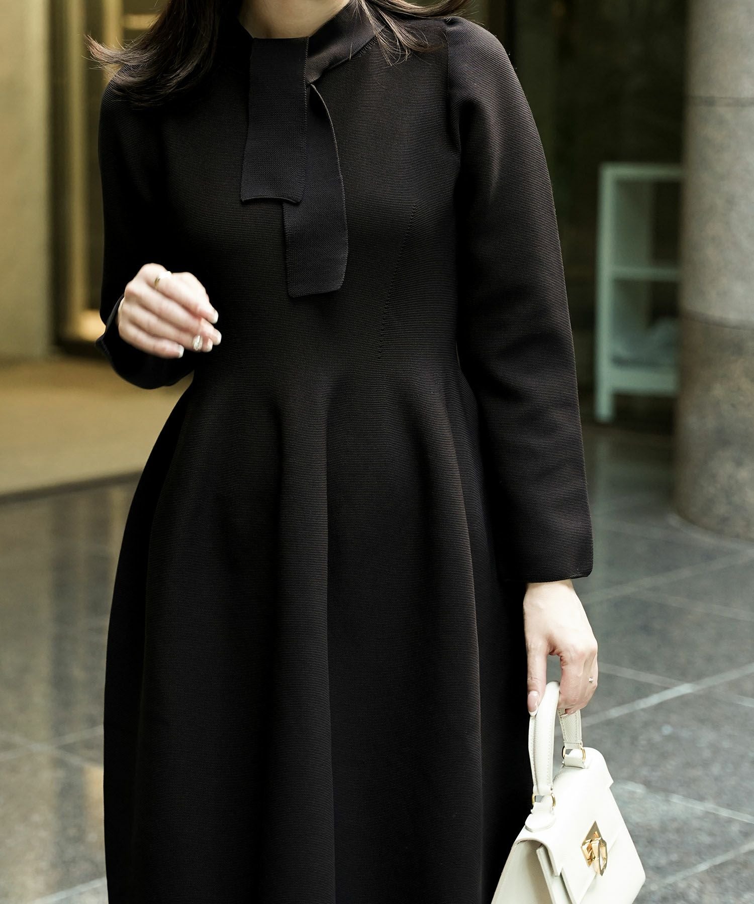 ボウタイ ホールガーメント ニット ワンピース HUIT 全3色｜hit341