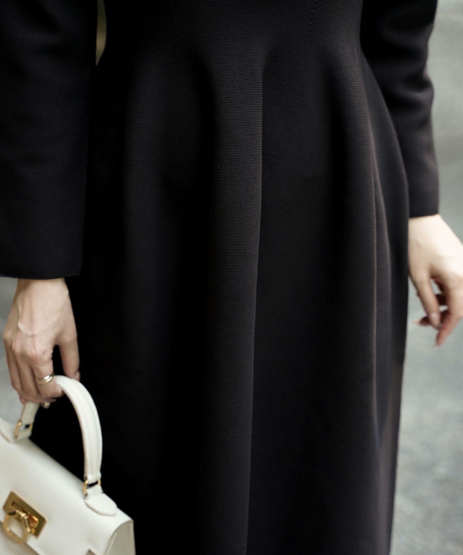 ボウタイ ホールガーメント ニット ワンピース HUIT 全3色｜hit341