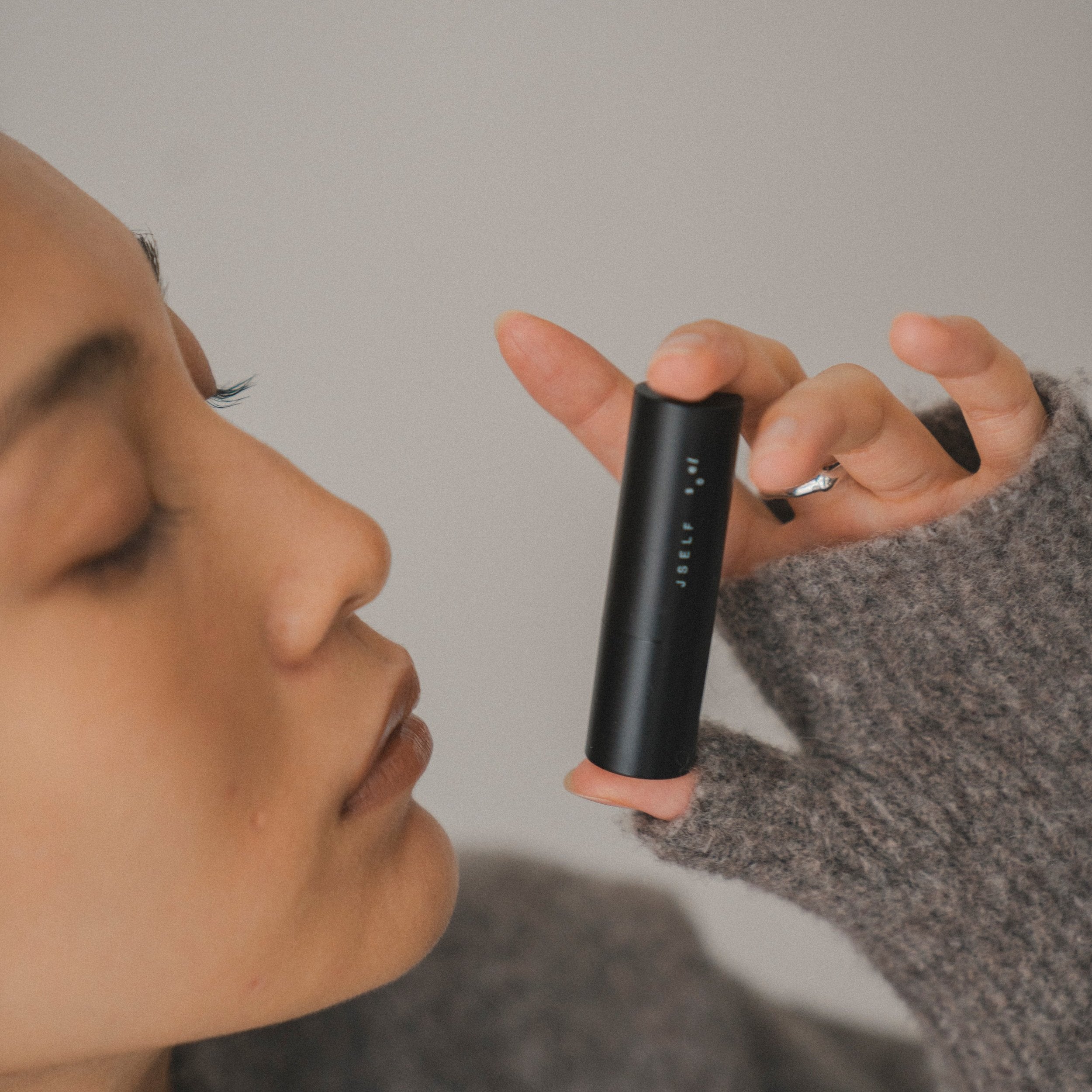 コラボ限定 JSELF × soel LIVING-OIL LIP STICK B001【ベージュ】