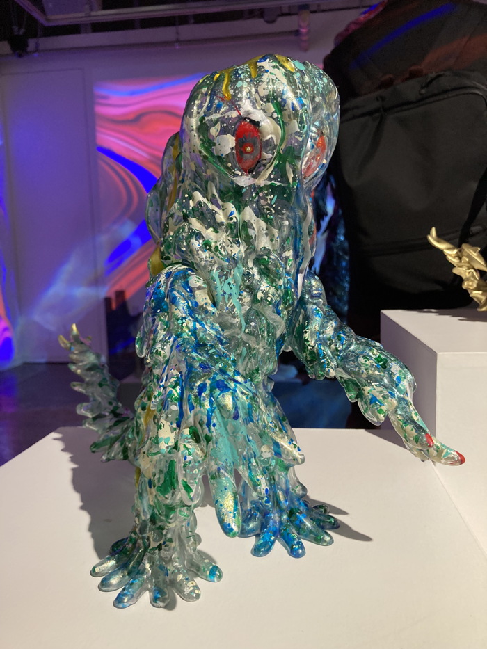 ヘドラ50周年展」でマルサン製「ヘドラ450」のアーティスト