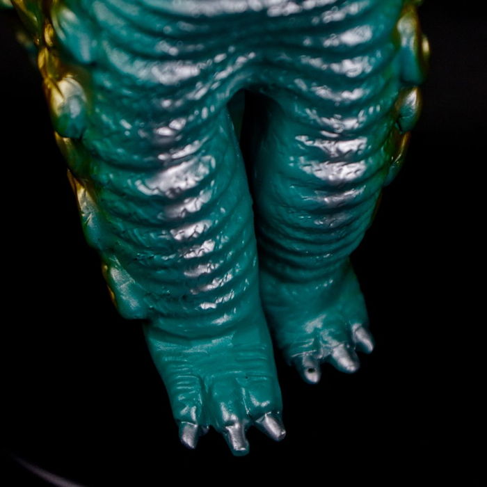 ブルマァク製「ドドンゴ(ゴールド)」がギャラリー＆ショップ・墓場の