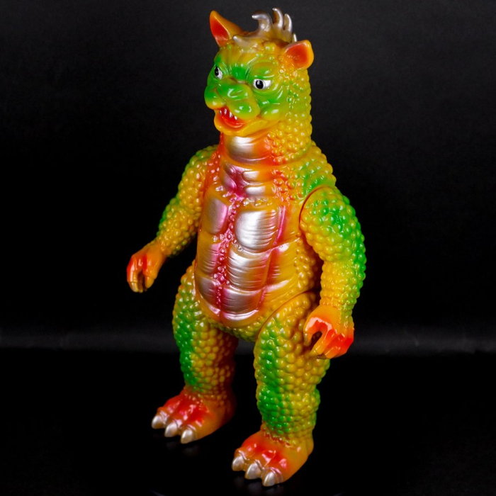 ブルマァク製いじめっ子怪獣「ガバラ」が出現！「イエロー」を予約受付