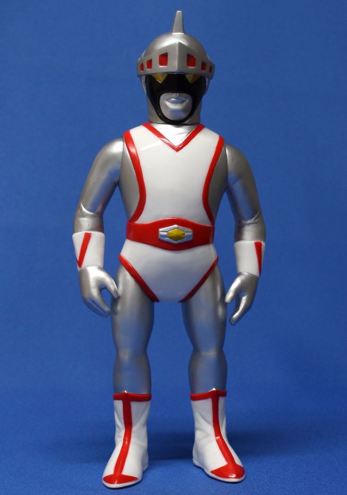 あべ氏が原型師デビュー15周年に原点回帰！新造形「シルバー仮面