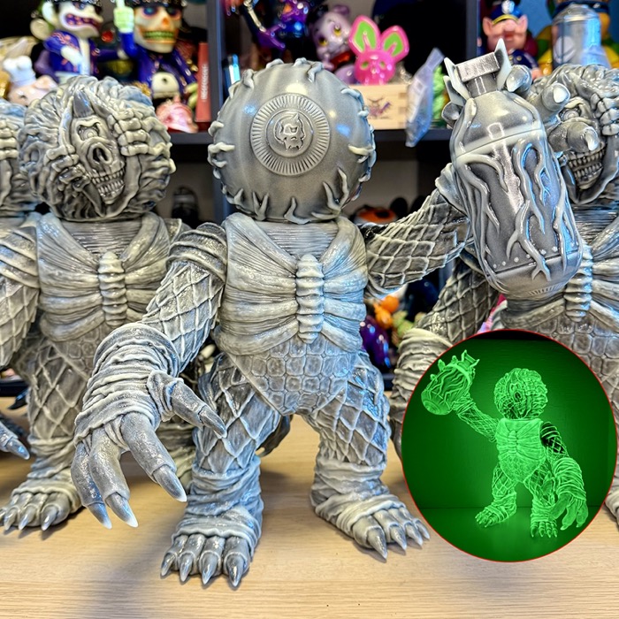 MISHKA × Lamour Supremeの「BEAST」と武器「Warhead」が、大人気の