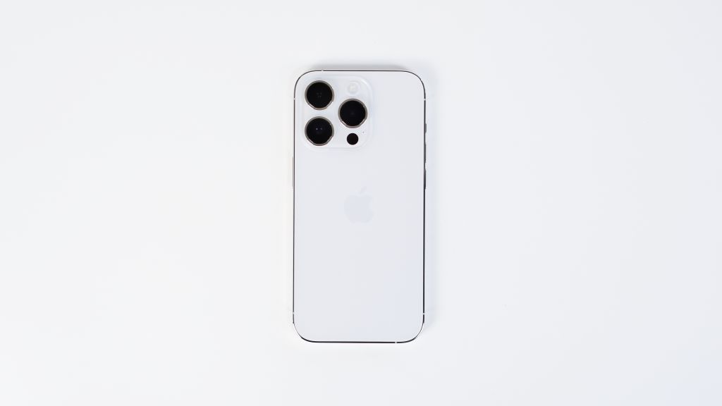 iPhone 14 Pro レビュー】これが新時代のiPhone。メリット・デメリット解説