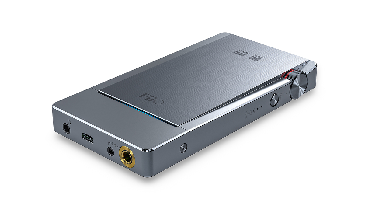 FiiO Q5S Review - Amp-up your smartphone