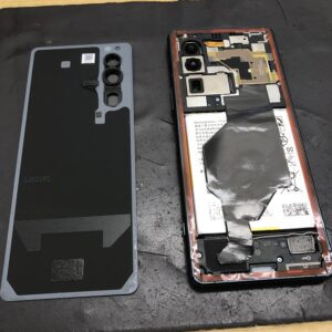SONY【Xperia5Ⅲ】画面割れ・交換修理の手順！！ | スマホスピタル