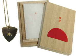 ピック型ネックレス 