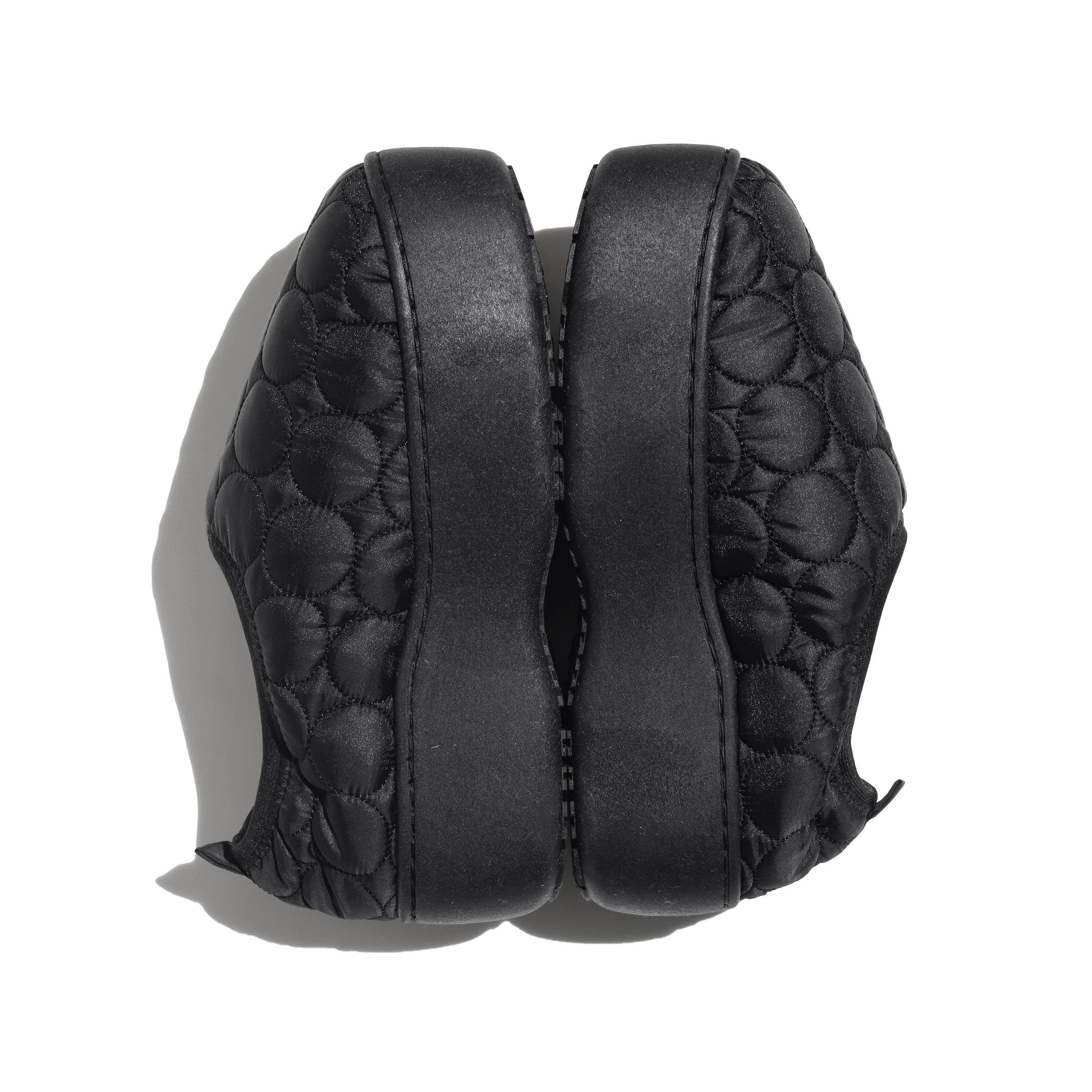 SUBUVAMPPlatformCircleBLACK_3.