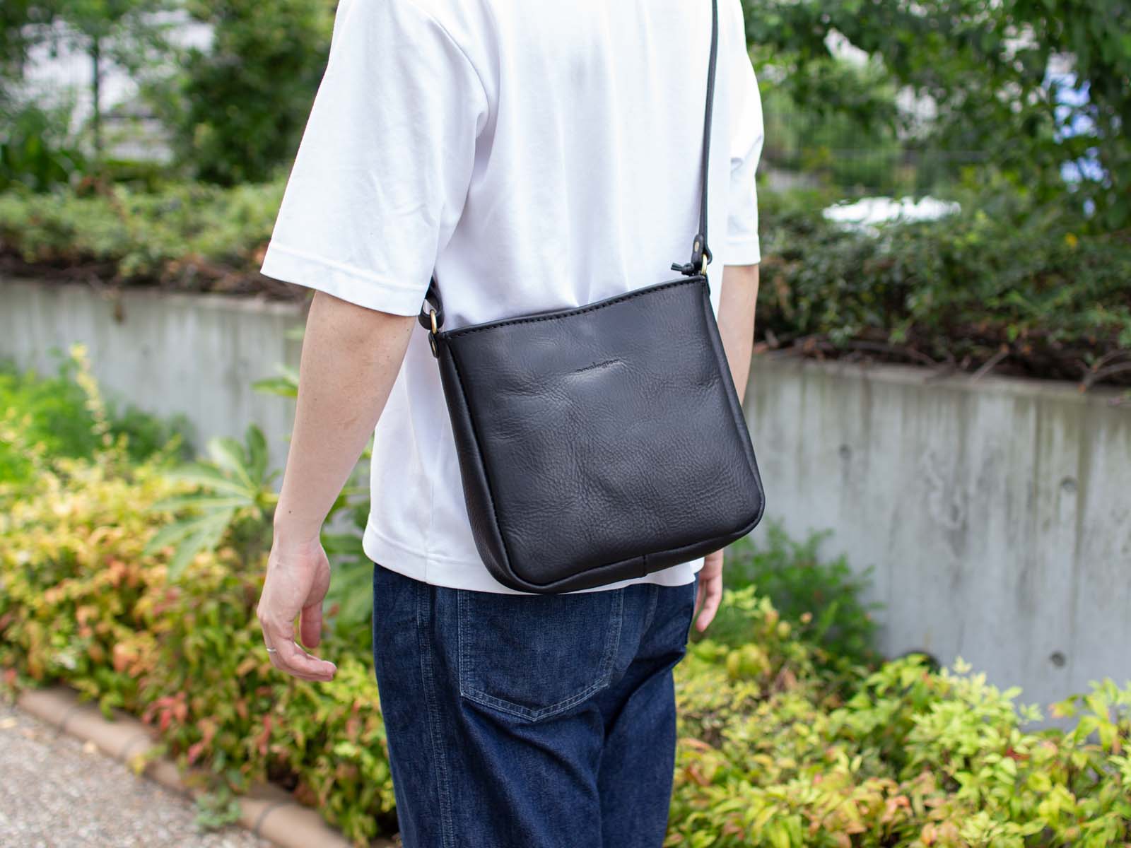 コッコレショルダー |analogico（アナロジコ）