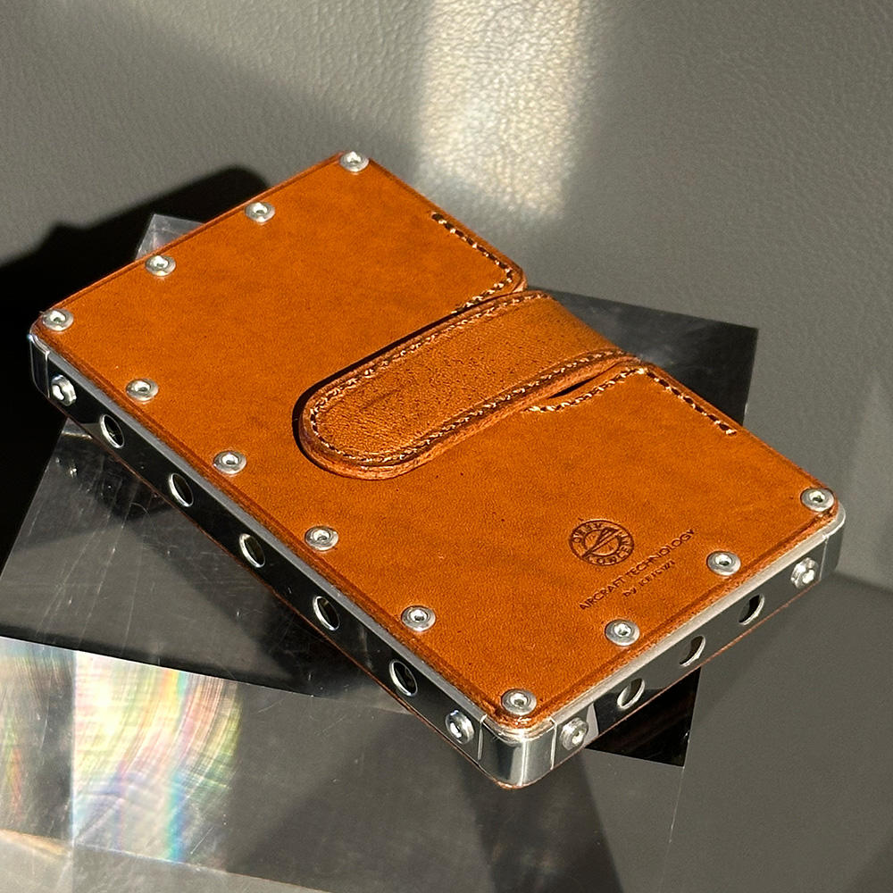 エアロコンセプト】Emijah(カードケース）牛革｜ミルクチョコ Brand