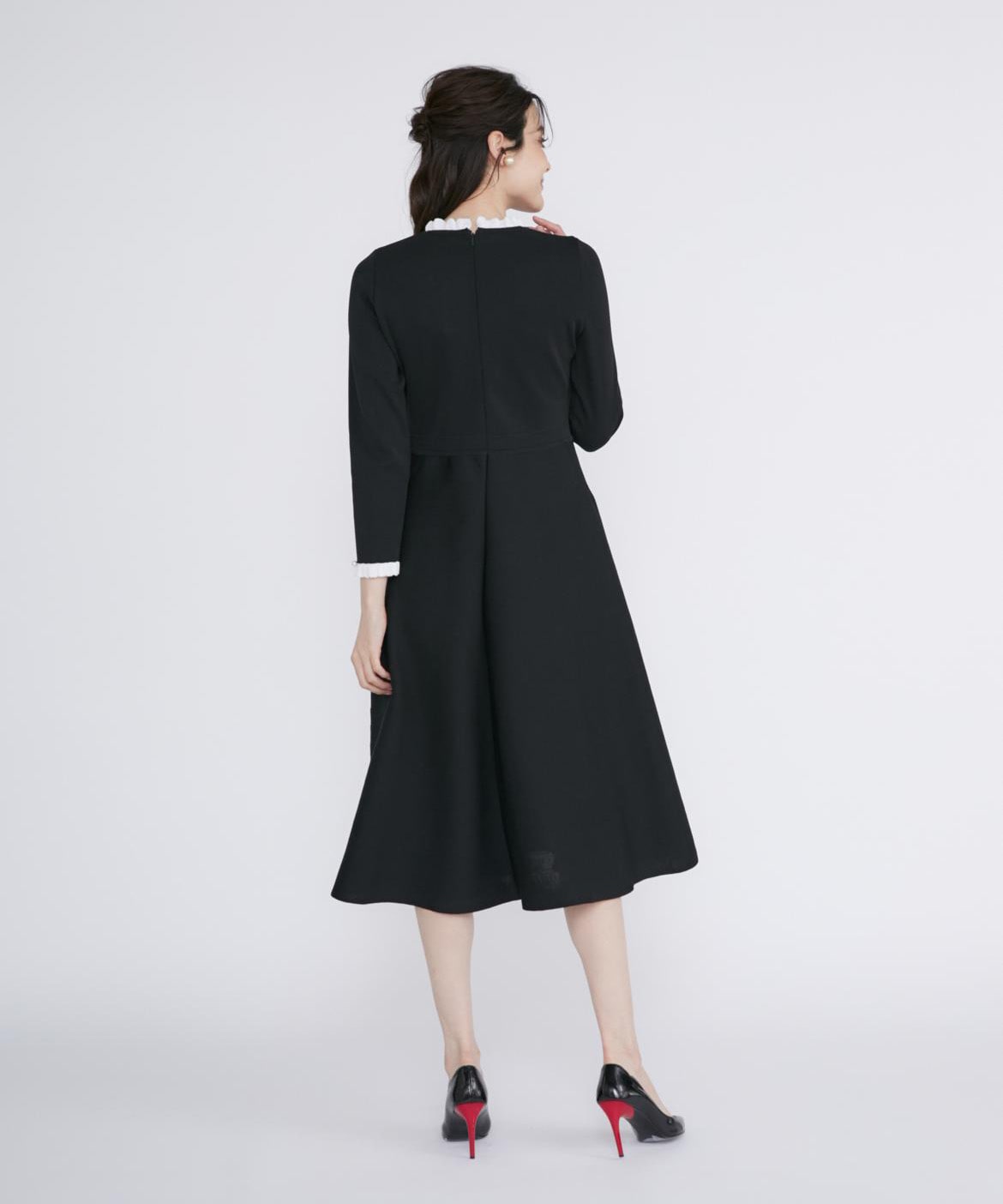 M Maglie le cassetto》フリルデザインニットワンピ―ス｜M Maglie le