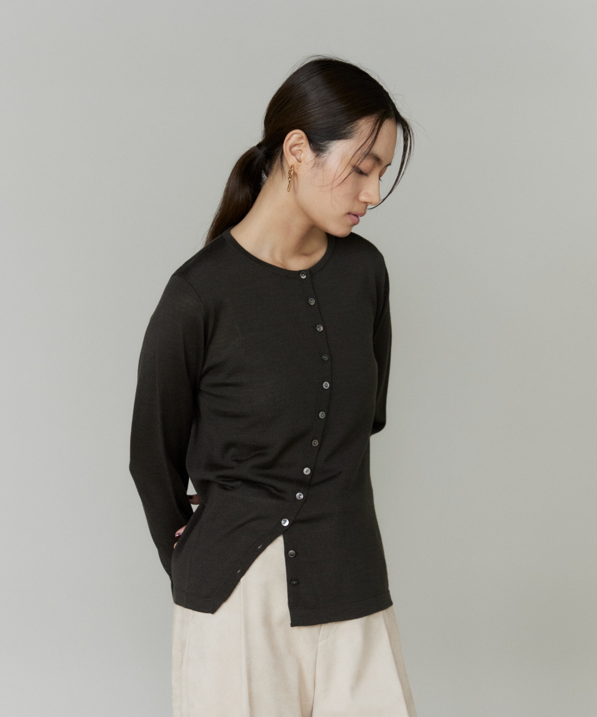 アシンメトリーカーディガン｜la veille by SUPERIOR CLOSET（ラベイユ