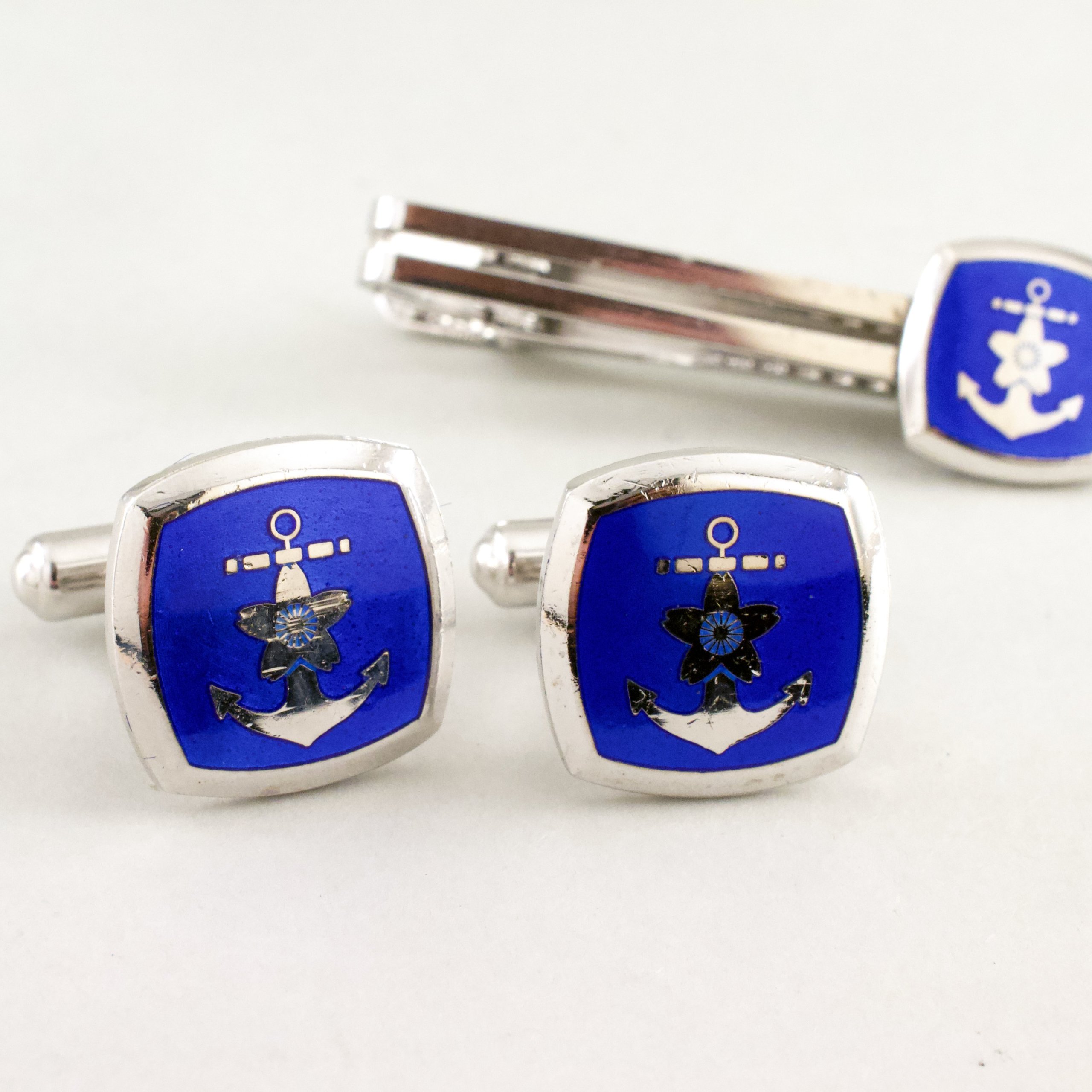 自衛隊 カフスボタンとネクタイピンのセット JDS KATORI 「銀製」刻印