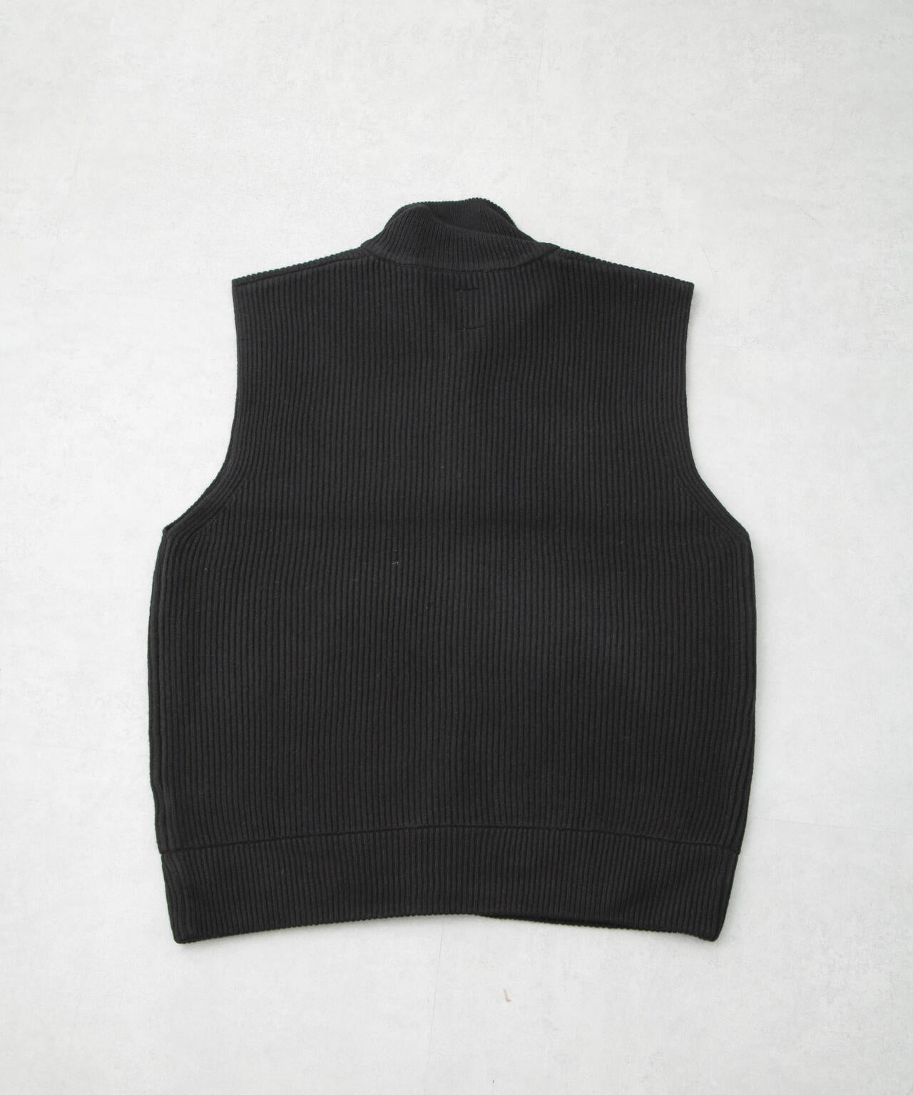 benine 9/エクストラファインメリノ ドライバーズニットベスト