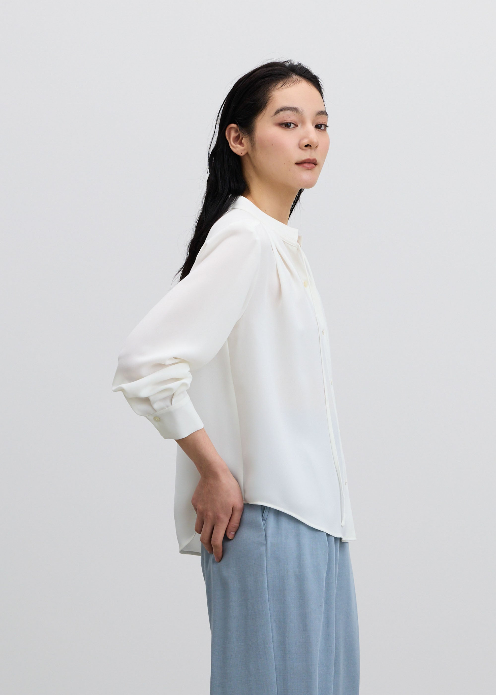 エアリージョーゼットリボンブラウス - SOÉJU online store｜上質な