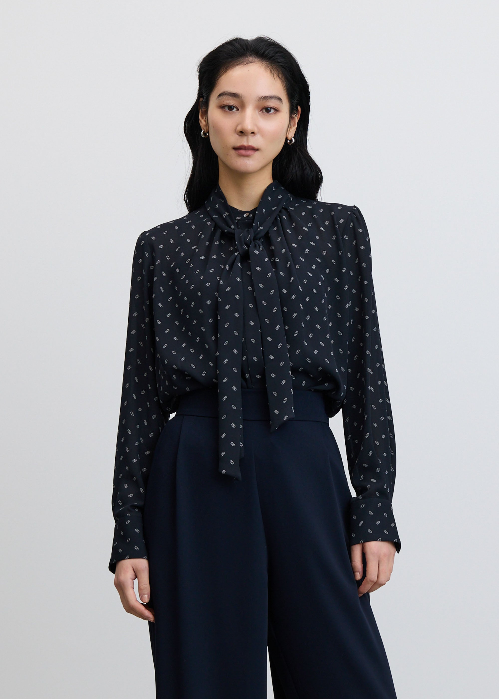 シャツ・ブラウス