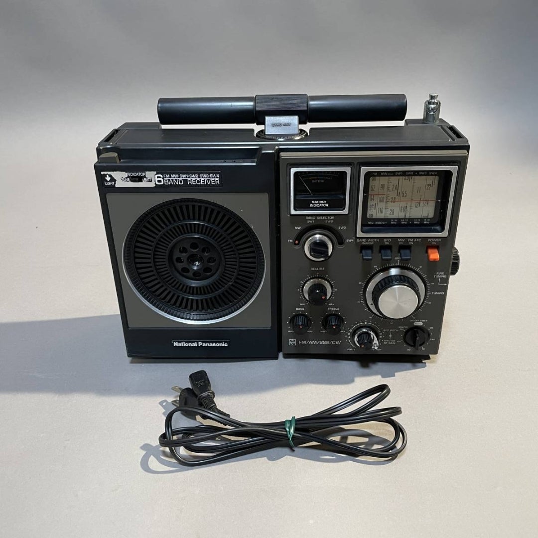 往年の短波BCL入門ラジオ National Panasonic ワールドボーイGX RF-858