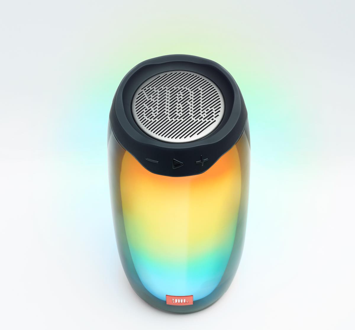 ボディ全体が光る気分アゲアゲなJBLの防水スピーカー | GoodsPress Web