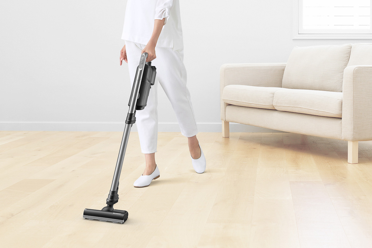 シャープのコードレス掃除機は紙パック式！しかも触れずに捨てられる