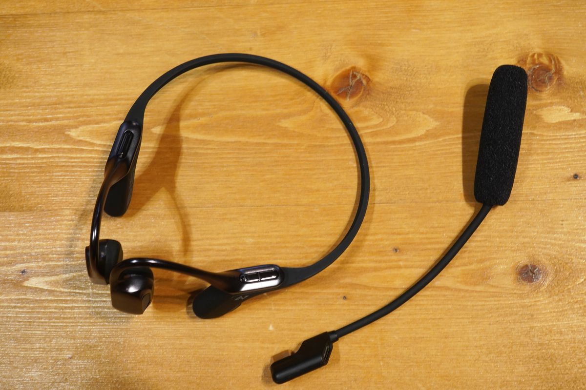 ビジネスシーンの第一印象で差を付けられる!?「ブームマイク付きヘッド