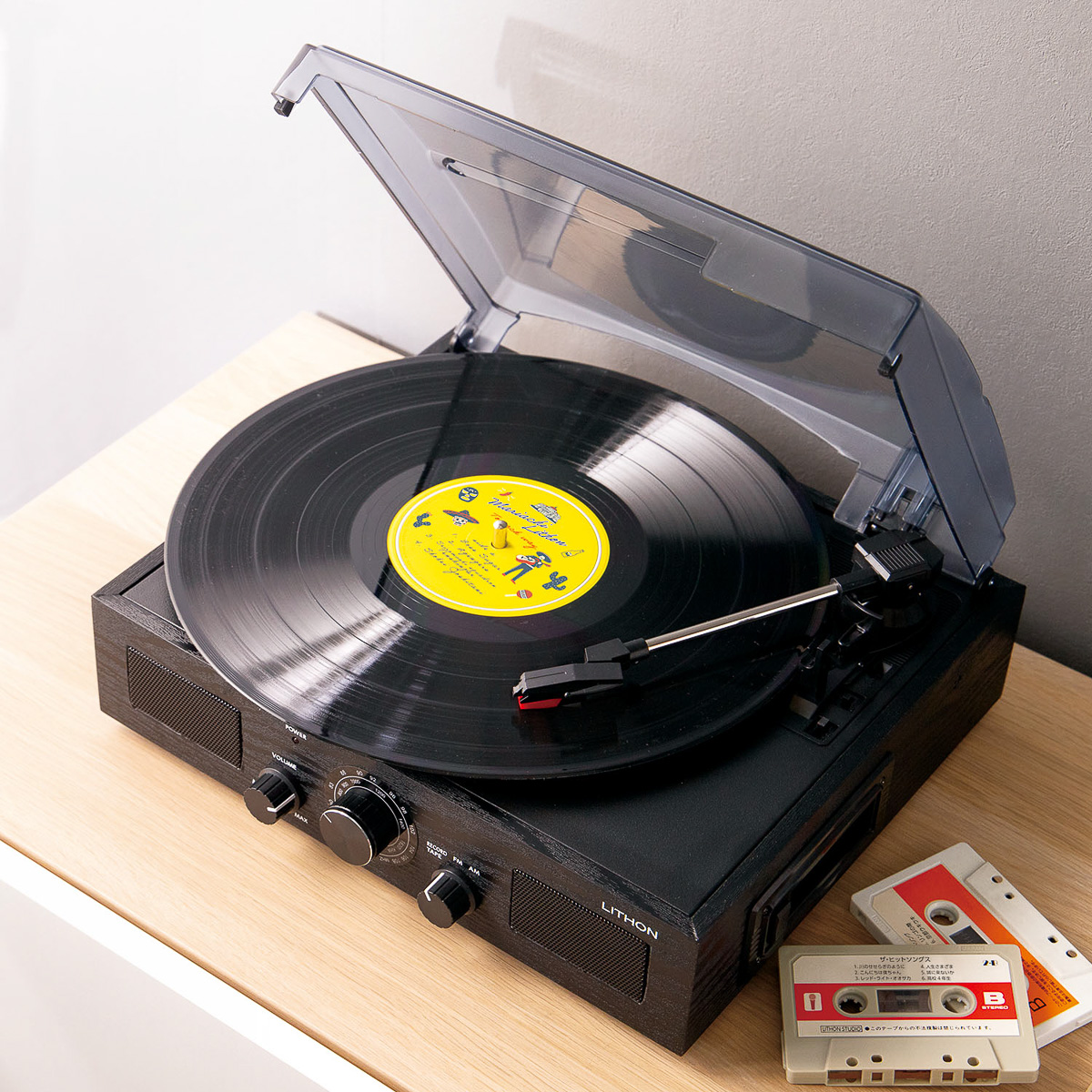 レコード、カセット、ラジオが聴けて1万4800円！ こういうシンプル機能