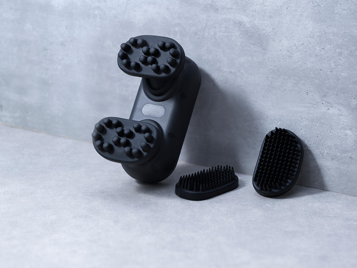 今までのEMSヘアブラシに満足できなかったすべての人へ。iumの「EMS