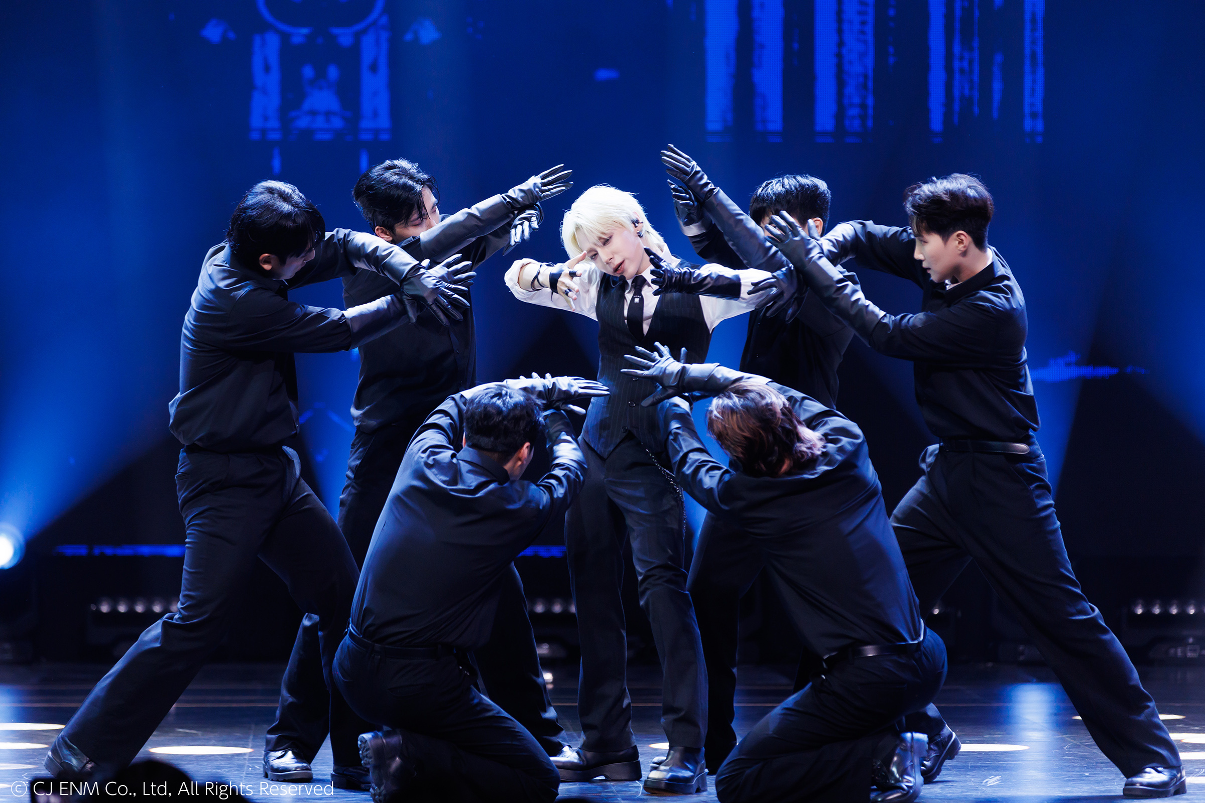 SEVENTEENが新曲「THUNDER」を音楽番組初披露！Red Velvet アイリーン