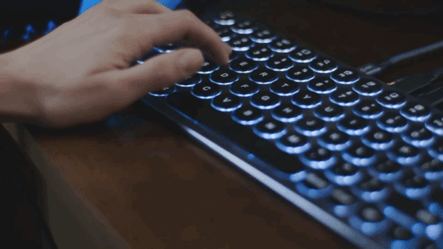 仕事がはかどる9in1ハブ付き多機能キーボードテンキーレス『Kolude K2