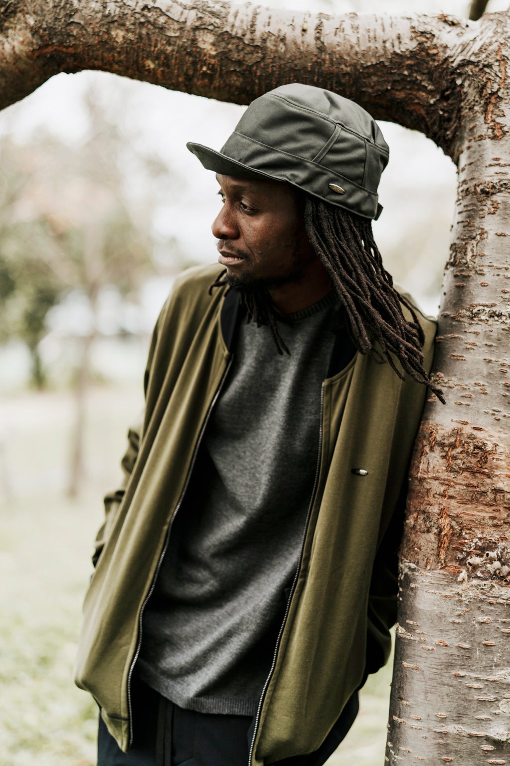 コンパクトに収納可能。優れた撥水性×耐久性×完全遮光【全天候型