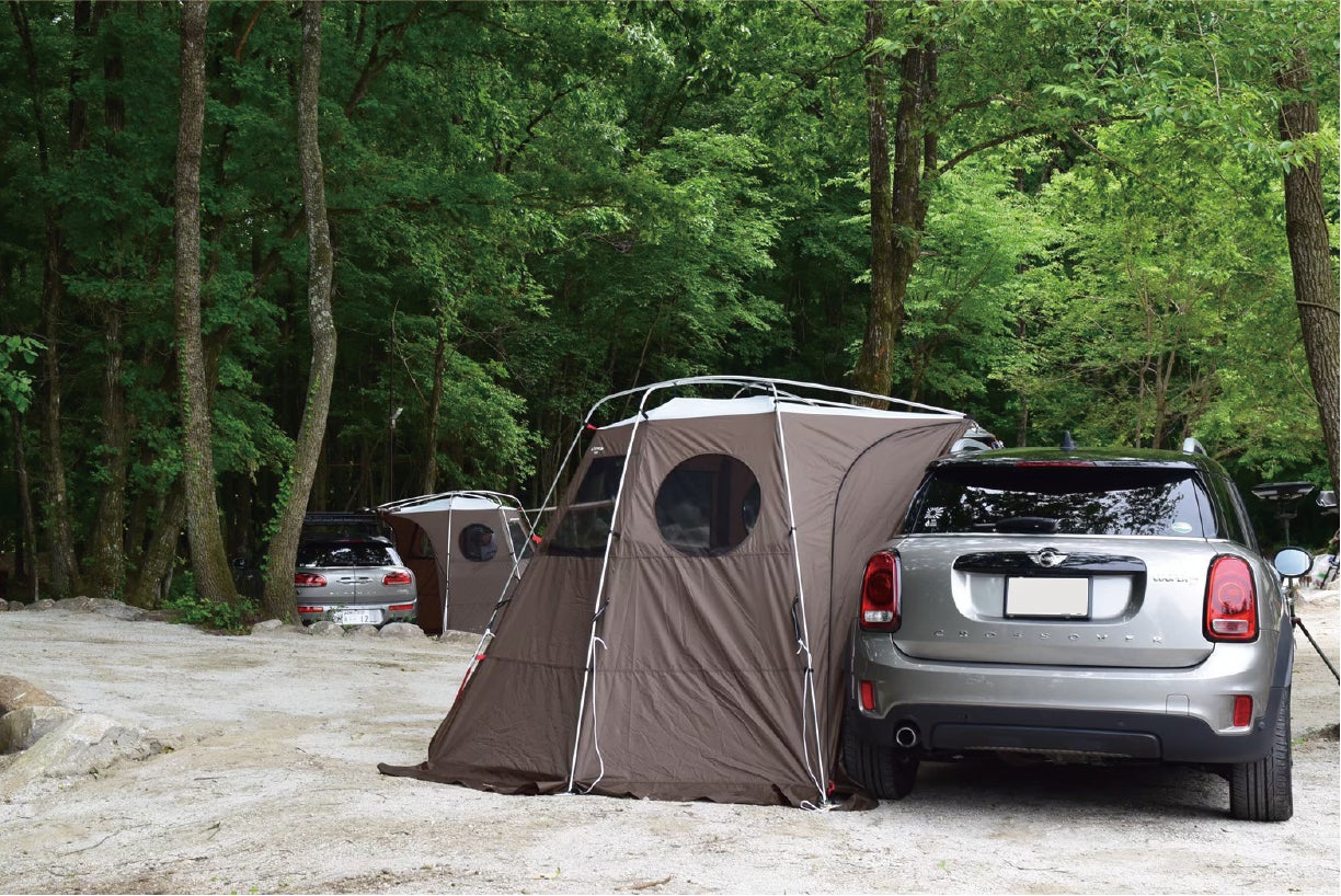 居住空間を広く活用できるオリジナルデザインの全天候型シェルター