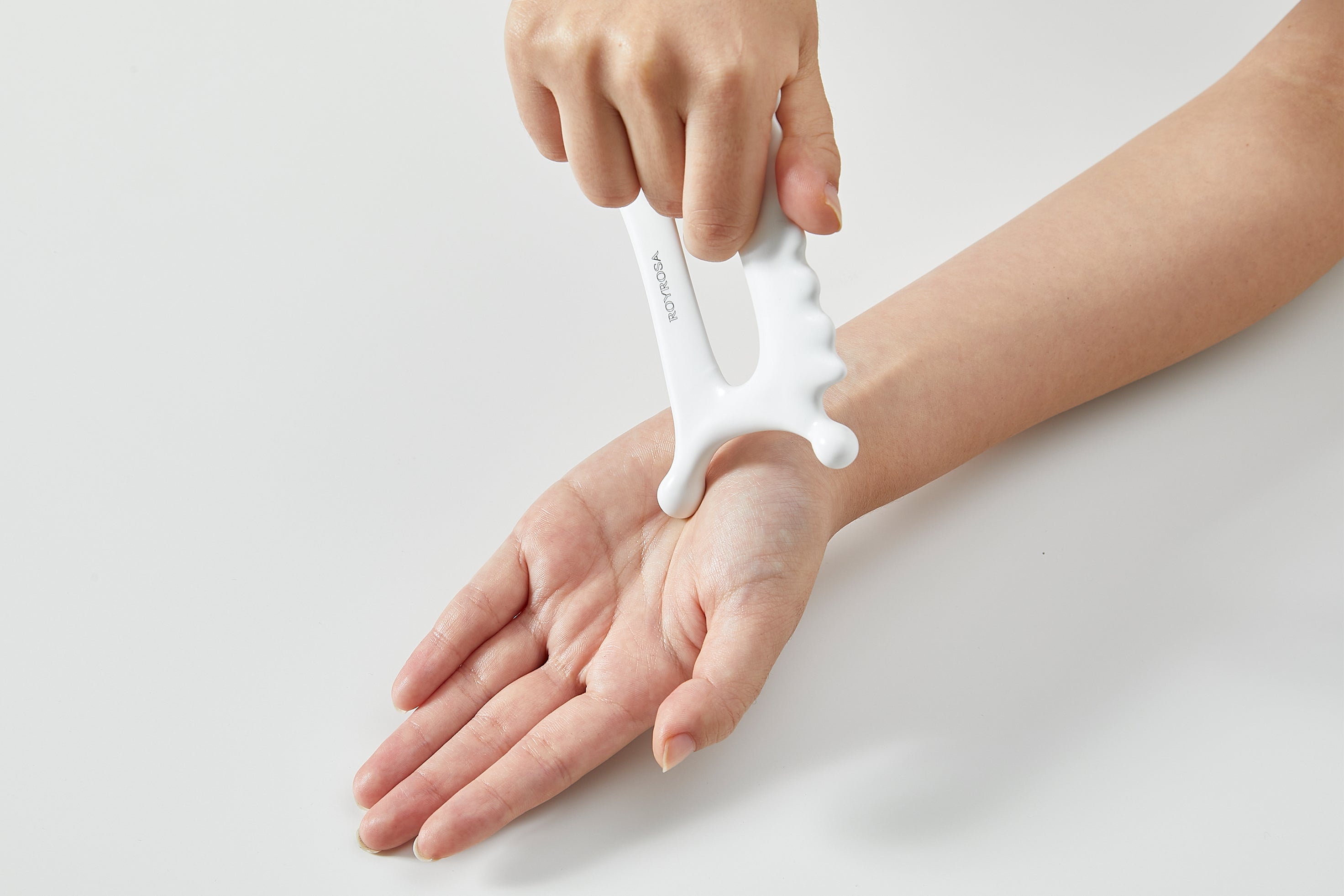 押す・流す・ほぐすがこれひとつ！自宅がエステになる大人気カッサで